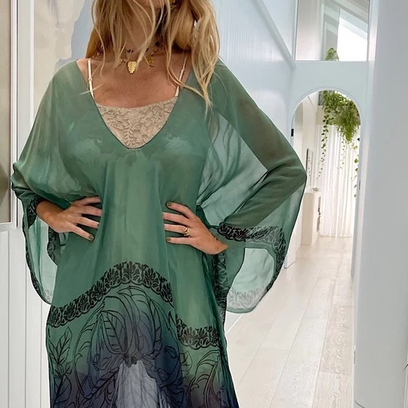 FLASH SALE: OFFER $185, Vintage 70’s Kaftan, Sourced by Chasing Unicorns - Picture 5 of 17